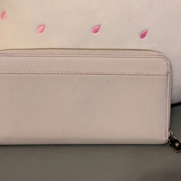 Kate Spade Storybook Interior Wallet with Black Sunglasses Design - Picture 2 of 4